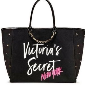 NWT Victoria's Secret Angel City New York Tote Bag w/ chain